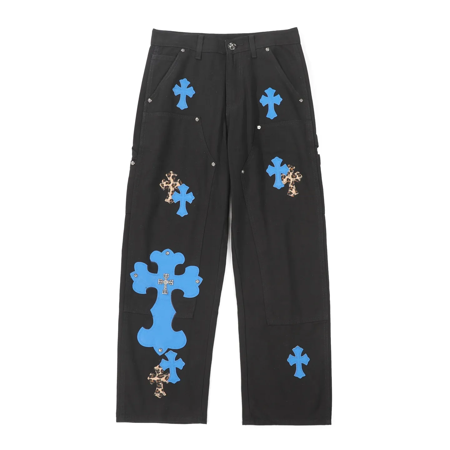 P280 𝐂𝐡𝐫𝐨𝐦𝐞 𝐇𝐞𝐚𝐫𝐭 Kroxin 25SS workwear logging Klein blue leather patchwork limited edition jeans. Kroxin’s pants are particularly outstanding in color design and stand out among similar products. It is made of beaded canvas fabric. After a complicated and delicate washing process, it feels very good when worn on the body and looks high-end and charming. The pants are three-dimensionally cut, with a crisp and stylish shape, smooth lines, and a high level of design. The hardware accessories on the pants are specially customized according to ZP standards. The beaded canvas fabric is originally thick, but after washing it becomes soft and breathable. The small leather label on the pants is specially designed, revealing unique creativity in a simple style. The production process is very exquisite, every stitching is neat and regular, and the details are handled particularly well, showing high quality. Moreover, these pants have a genderless design and can be easily worn by both boys and girls. They are perfectly in line with the current diverse and inclusive fashion trend and look good no matter how you wear them.  Size: S M L XL XXL (28.30.32.34.36) Color: Black